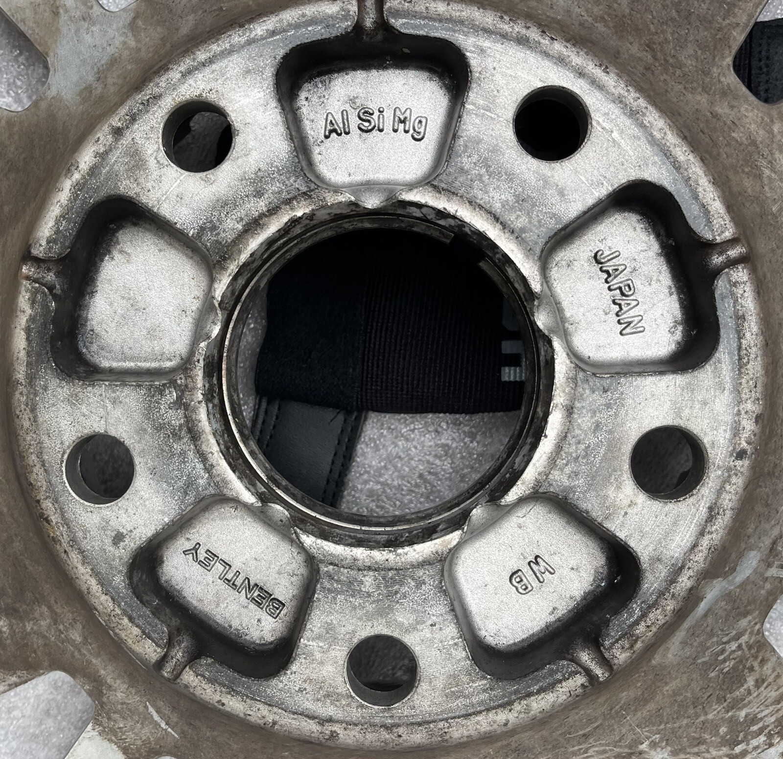 2010-2014 BENTLEY MULSANNE MULLINER 21" FACTORY OEM WHEEL RIM P/N-  3Y0601025