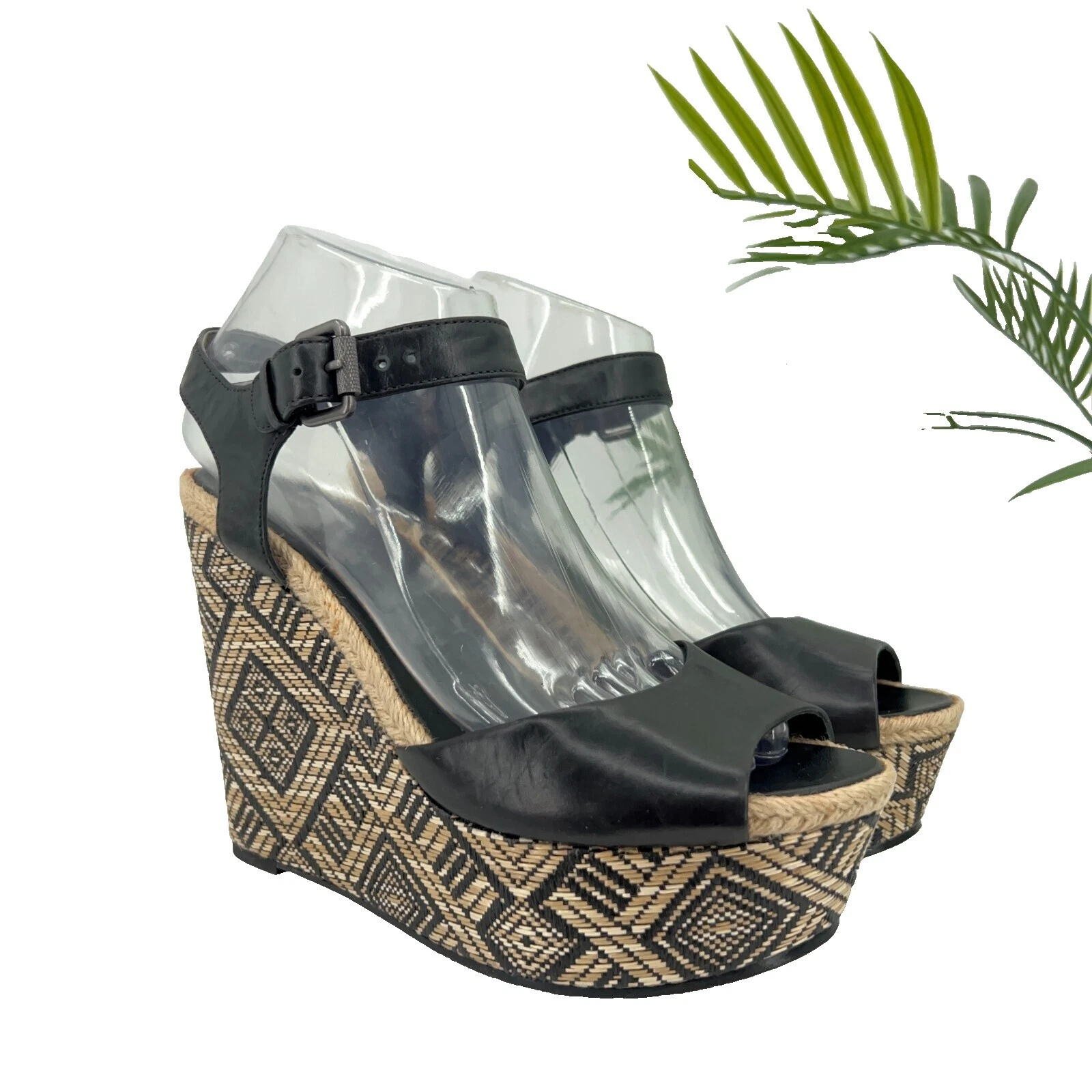 Vera Wang Wedge Leather Upper Sandals for Women