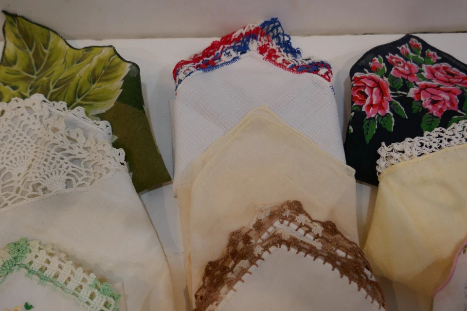 Lot of 12 Vintage Handkerchiefs Blues, Floral, Lace, Embroidered Hankies 1 Scarf - Image 4 of 4