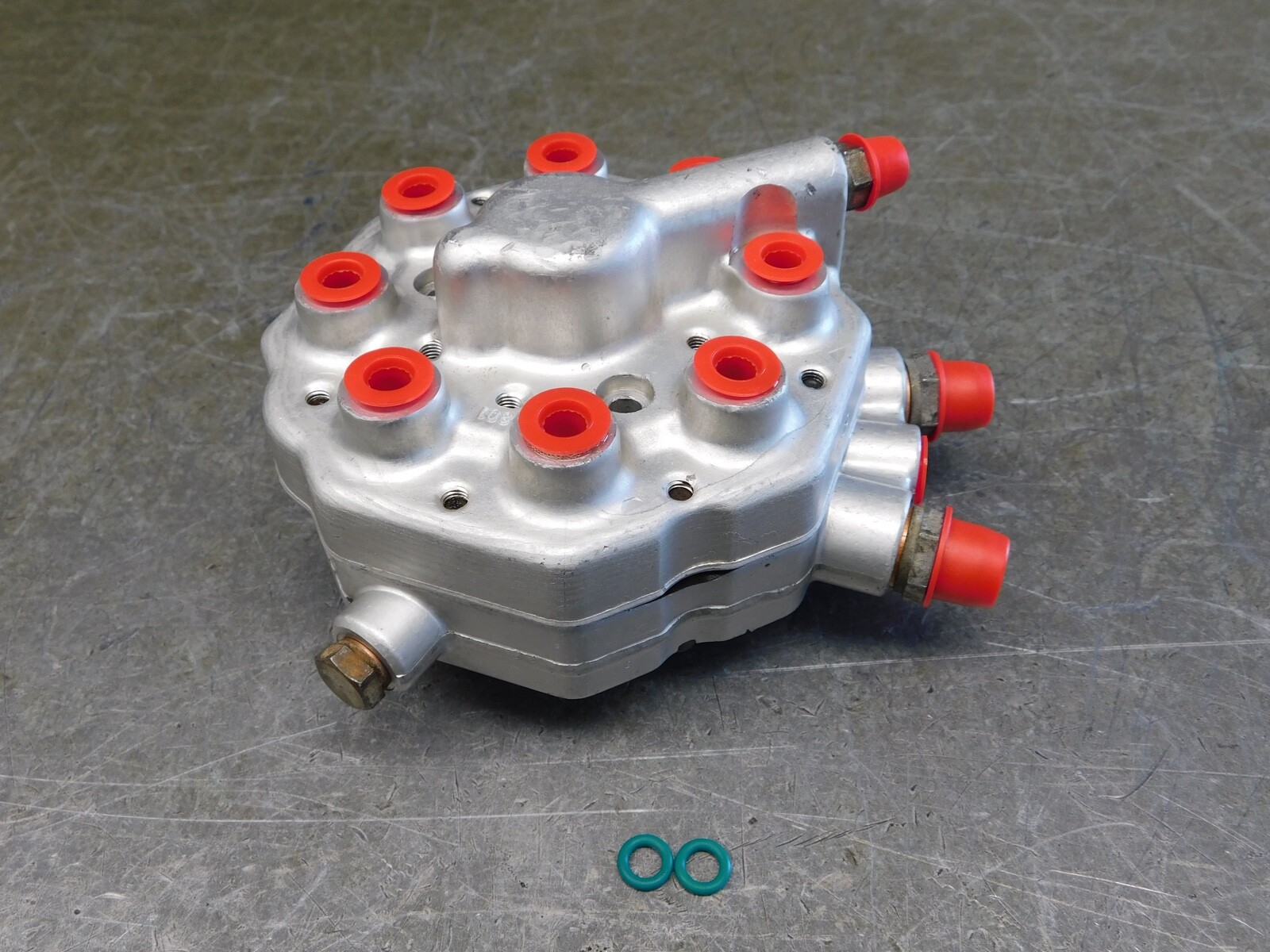 W126 420SEL 560SEL 560SEC FUEL DISTRIBUTOR 0438101018 / 0986438217 eBay