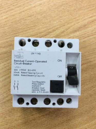 Reland Sun 5 Pezzi TYN840 TO-220 TRIAC 40A 800V - TYN840RG, Componenti Elettronici Di Potenza - 4