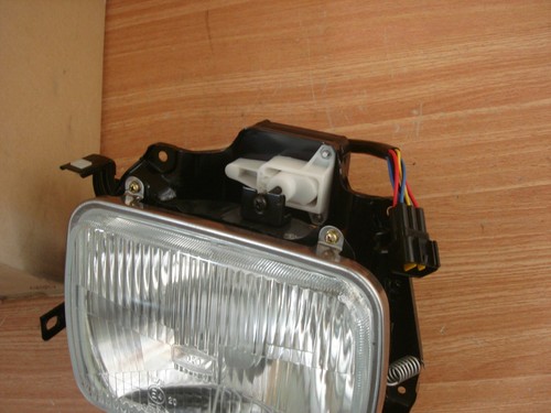Headlight Right for Isuzu Pickup TFS TFR Chevrolet LUV Holden OEM - Picture 2 of 4