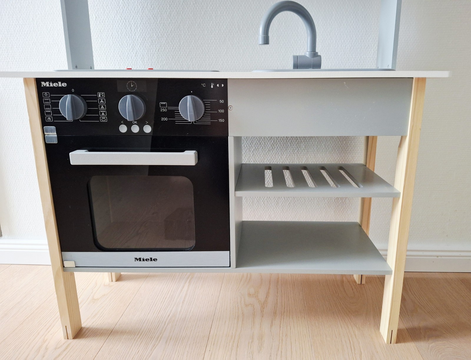 Bild 2 von 10