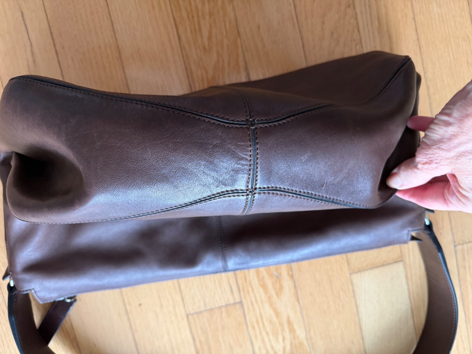 BERLUTI Mens Messenger bag - Brown leather -  Briefcase, Crossbody, Shoulder Bag image 6