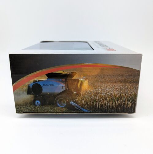 1/64 Gleaner S78 Combine With Draper Head, AGCO Spring Farm Show Edition - Picture 3 of 6