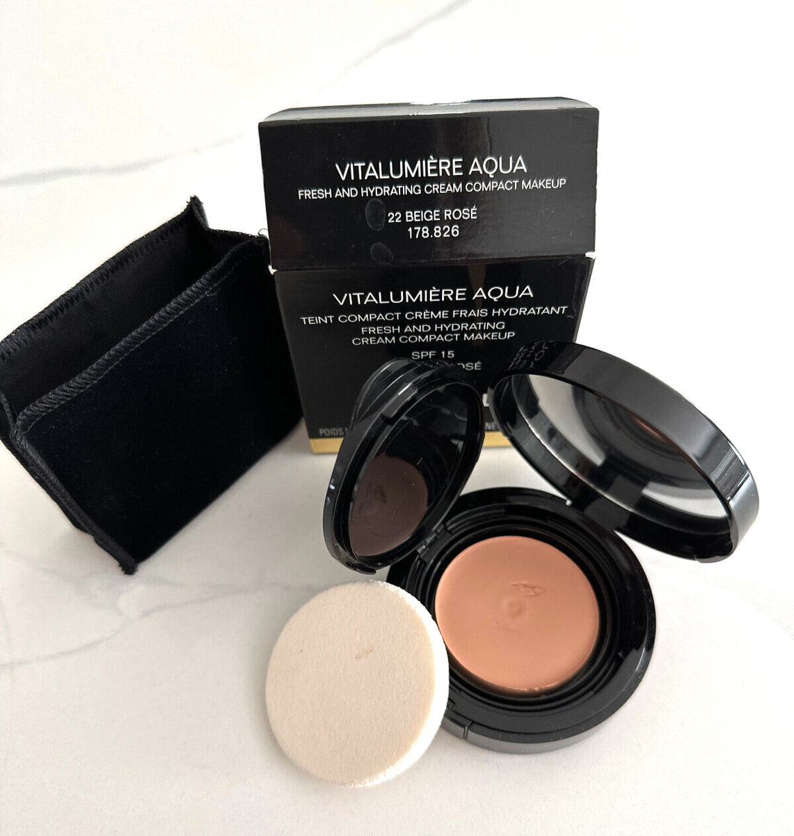 CHANEL VITALUMIÈRE COMPACT Chanel Vitalumiere Aqua Fresh and Hydrating Cream Compact Makeup