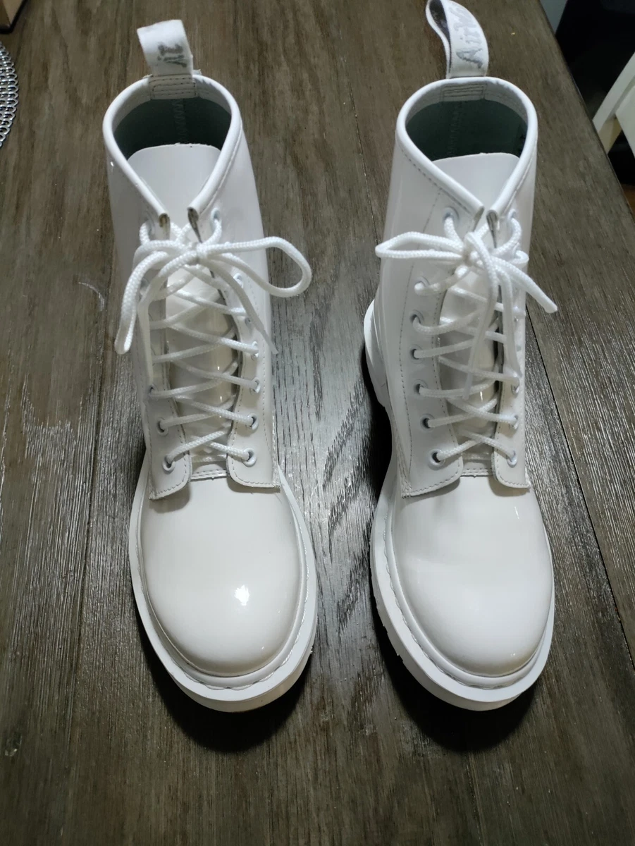 Dr martens discount mono white 1460