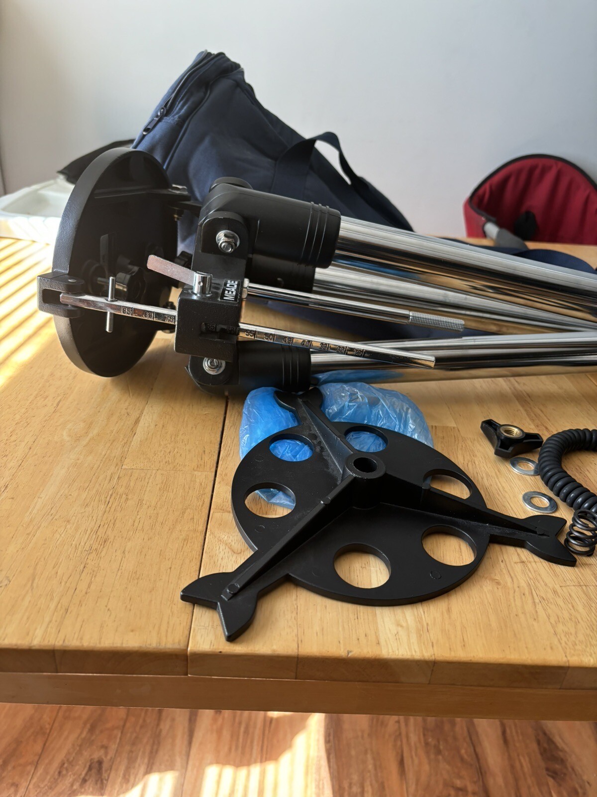 Meade Tripod ETX 884 Deluxe Field ETX 90 / 105 / 125 Telescopes w