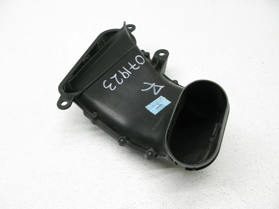 09-15 JAGUAR X250 XF XFR XFR-S ENGINE AIR INTAKE DUCT TUBE PIPE RIGHT OEM 07192A - Image 3 of 4