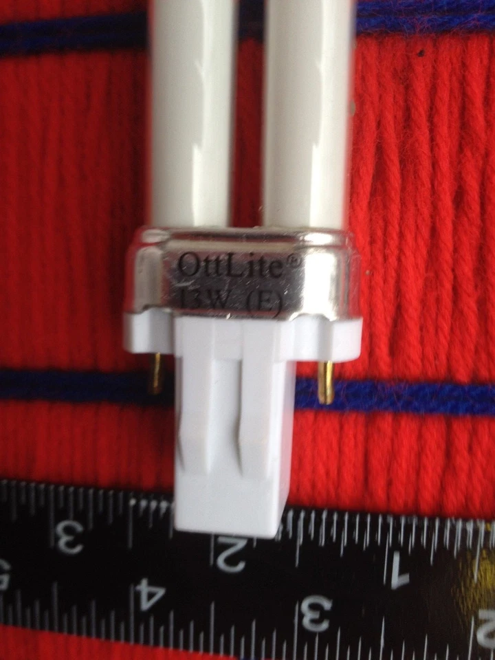 NEW Genuine Ott-lite type E mirror 13w light bulb PL13-E - FFP desk lamp PL13   - Image 2 of 4