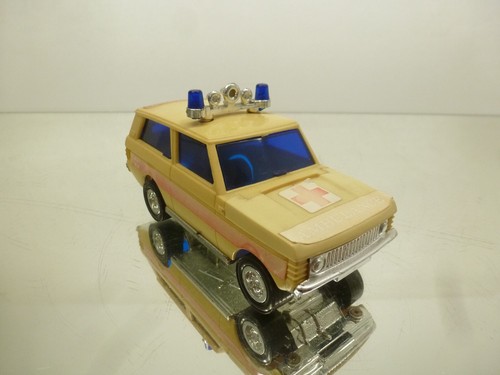 LUCKY 3136 RANGE ROVER AMBULANCE RED CROSS - FRICTION PLASTIC -L12.0cm- GOOD - Picture 8 of 8
