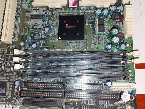 Super Micro 370DL3 MOTHERBOARD DUAL CPU SOCKET 370 UNTESTED VINTAGE COLLECTION - Imagen 5 de 8