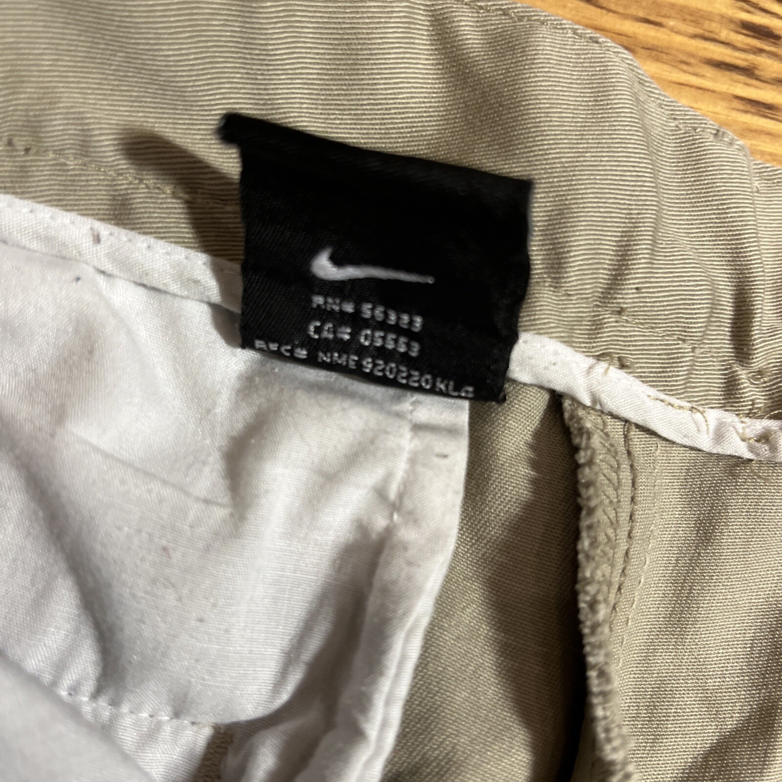 NIKE GOLF Men’s Pleated And Cuffed Light Khaki Golf S… Gem