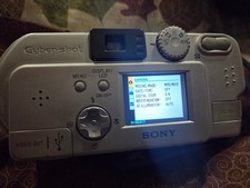 Sony Cyber-shot DSC-P71 3.2MP Digital Camera 3x Optical Zoom Vintage