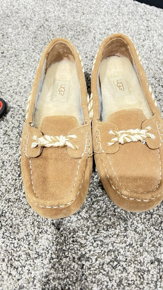 UGG Genoa Nautical Women's Moccasin Slipper Chestnut Suede Size 7 Slip On Great - Image 3 of 4