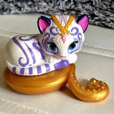 Nickelodeon Shimmer And Shine 3" Removeable Nahal Tiger On Gold Bed Figure