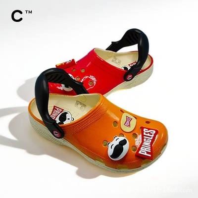 Mismatched Pringles x Crocs Classic Clogs Limited Edition  display picture 2