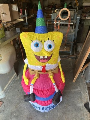 Nickelodeon 4 ft Spongebob Present Happy Birthday Inflatable Decoration Plugs In