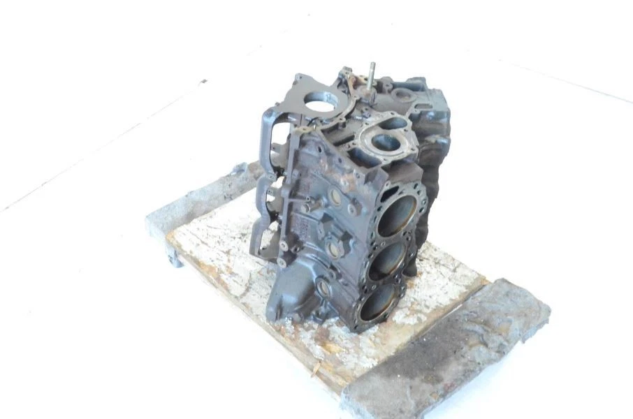 Bloque de cilindros Nissan 300ZX VG30T Z31 1984-1986 Foto 2 de 4