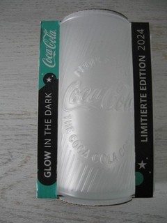 McDonalds Glas weiß Glow in the dark Coca Cola Glas limitierte Edition aus 2024