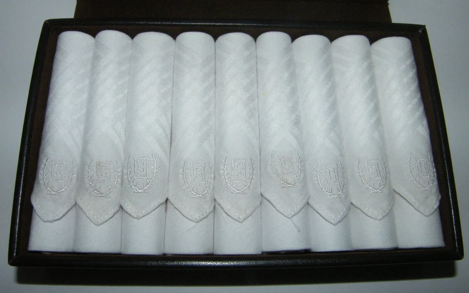 9 gorras Ralph Lauren blancas de colección nuevas sin usar para hombre con escudo caja de cuero sintético Foto 3 de 4