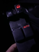 Interruptor de ventana eléctrico LED rojo para conductores delanteros personalizados Subaru Impreza WRX y STi