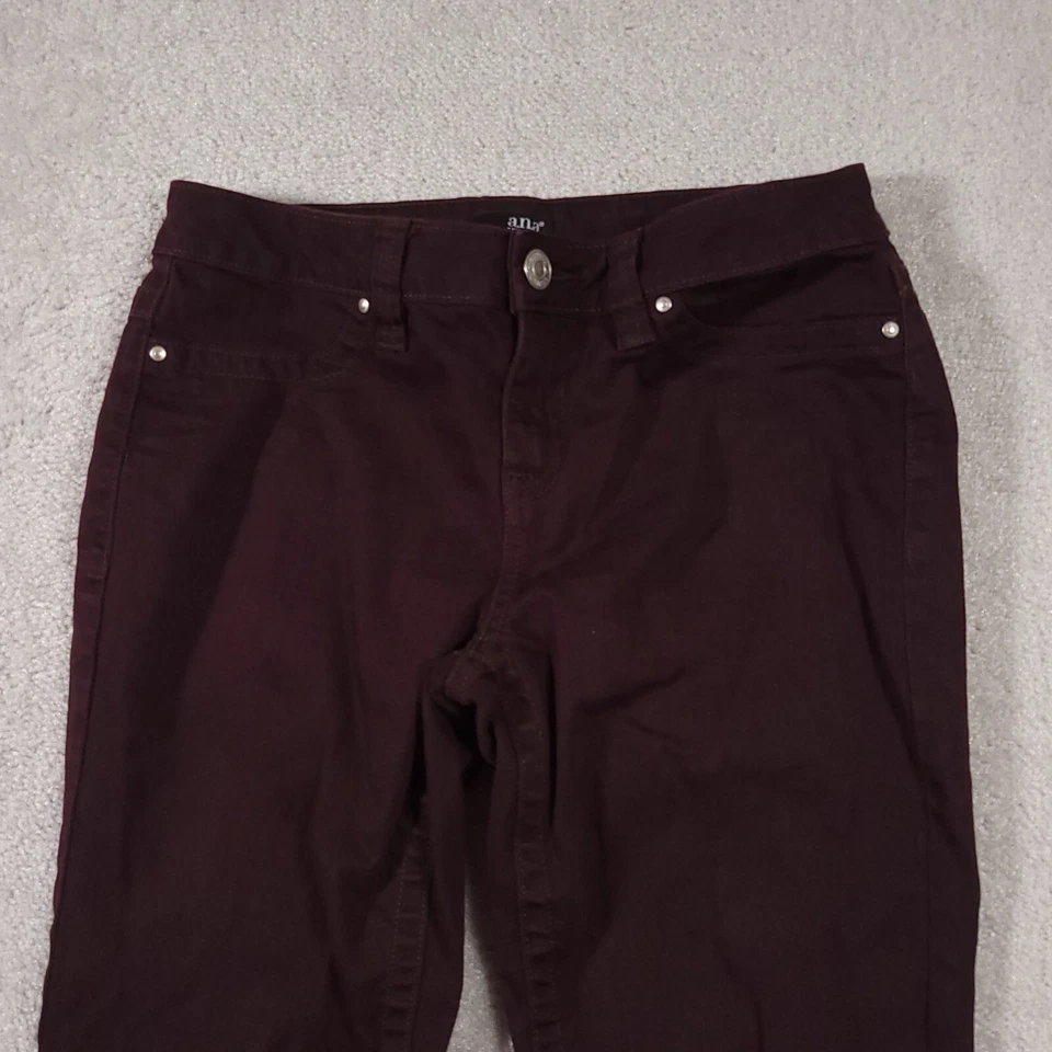 Pantalones capri para mujer A New Approach A.N.A 8 bolsillos con solapa de mezclilla marrón oscuro elásticos Foto 3 de 4