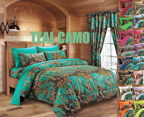 Teal Camo comforter with 2 pillowcases 
