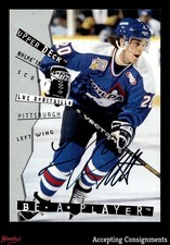 1994-95 Be A Player Autographs #113 Luc Robitaille ON CARD AUTO
