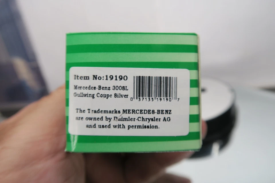 MODEL POWER 1/87 HO SCALE MERCEDES BENZ 300SL GULL WING COUPE! NEAR MINT IN BOX! - Image 4 of 4