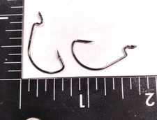 25ct Size #6 👀 Worm Hooks EWG EXTRA WIDE GAP BLACK NICKEL OFF SET 2X STRONG