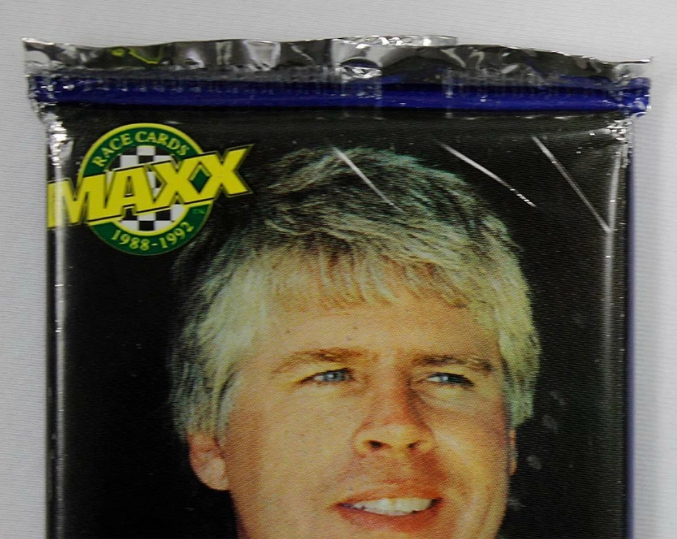 1992 Upper Deck Maxx 16-Card Collector Pack Bobby Hamilton Sealed x2  - Image 4 of 4