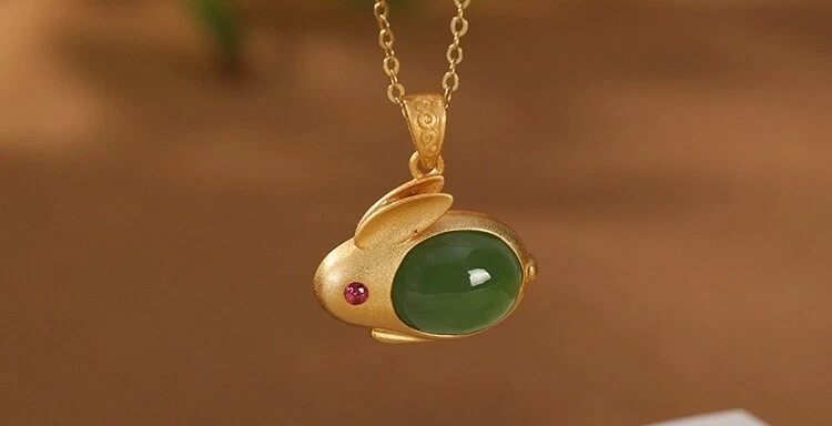 I02 Gancio Coniglio Con Giada Verde Argento Sterling 925 Placcato Oro - Immagine 2 di 4