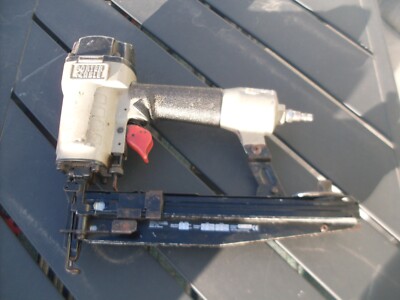 VINTAGE  PORTER CABLE NAIL GUN