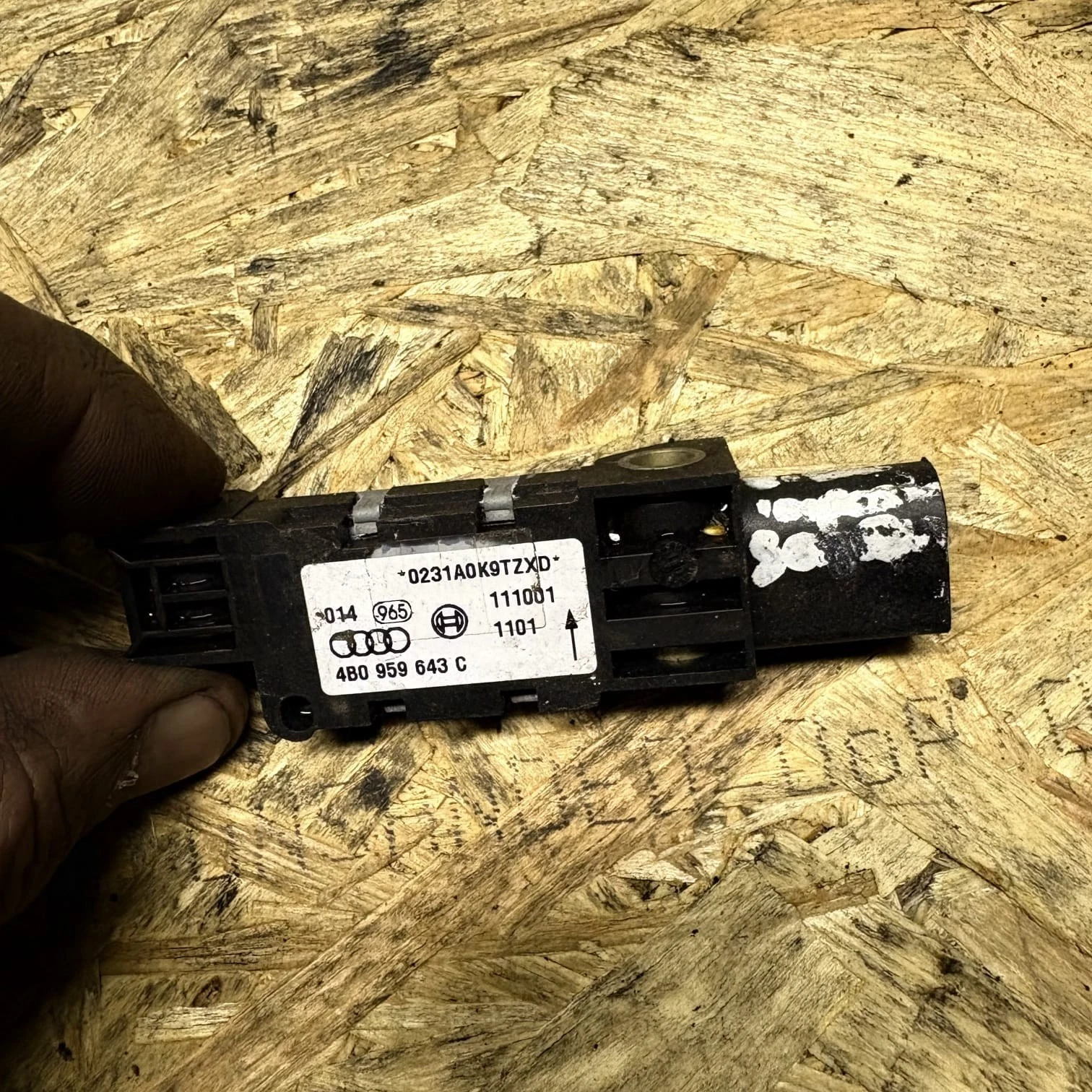 4B0959643C side impact sensor connector and housing