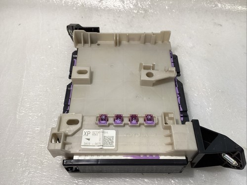 2021-2025 TOYOTA MIRAI RIGHT INSTRUMENT PANEL FUSE RELAY JUNCTION BOX OEM - Picture 5 of 9