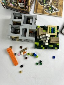 LEGO 21105 Minecraft Micro World The Village and Instructions in Box - Uncounted