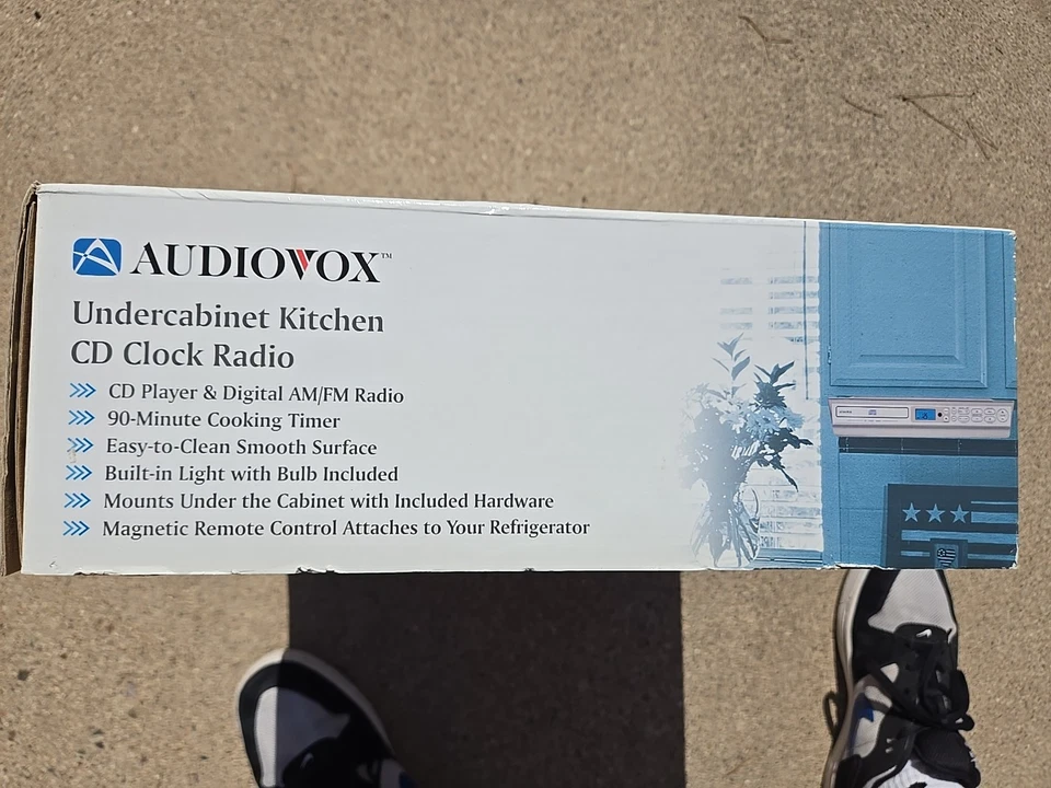 AUDIOVOX Undercabinet Kitchen CD Clock Radio NIB, Model KCD3180 - Image 3 of 4