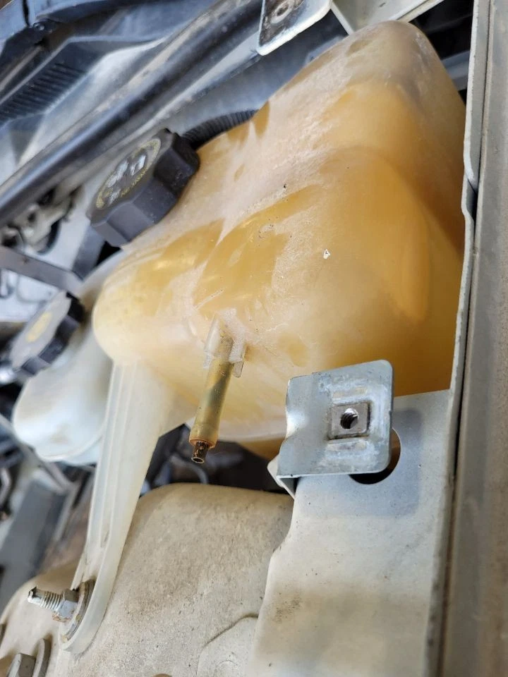 2007-2011 CADILLAC STS Coolant Reservoir 15882261 07-11 Foto 4 de 4