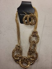 Gold Tone Chain Link Necklace Earring Set Fashion Jewelry Statement Piece