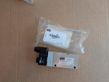 Parker PA12679-1333 , selenoid valve pneumatic, new open box