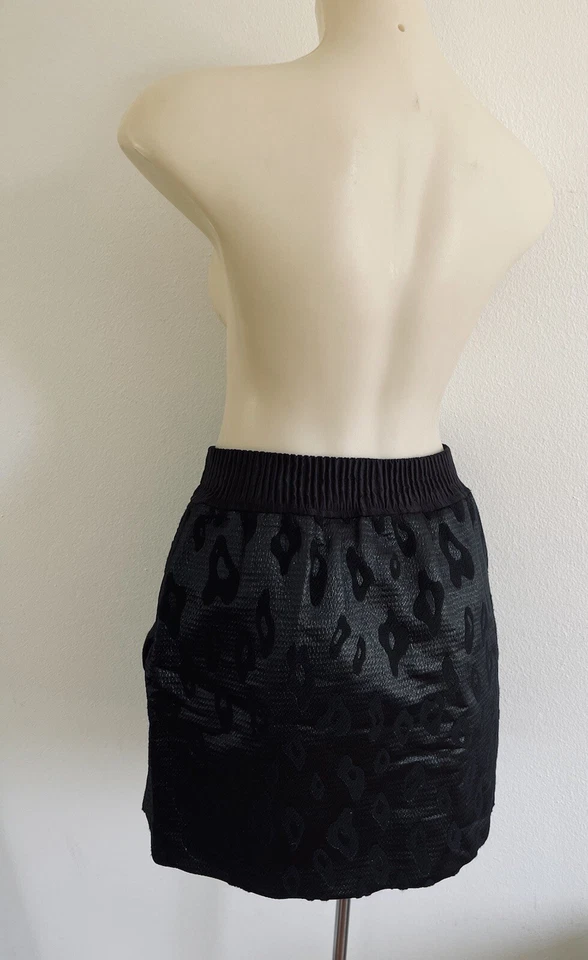 Minifalda See By Chloe Edredón Brocado Negro Leopardo Jacquard Volumen AU8-IT40-S Foto 3 de 4