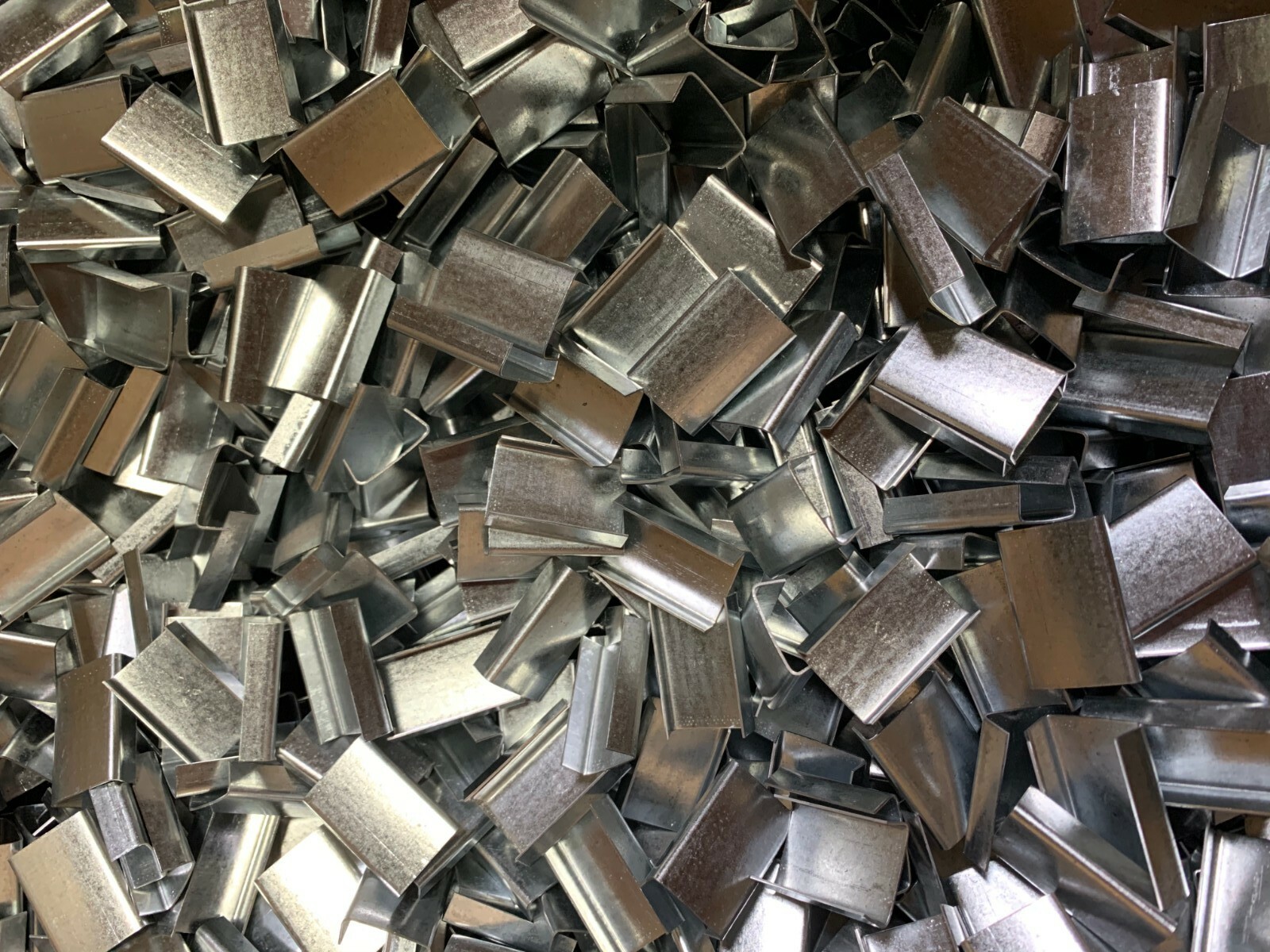 5/8" Steel Strapping 3000 pcs Open HD Galvanized Metal Seals S-832, 58C, 5/8 S