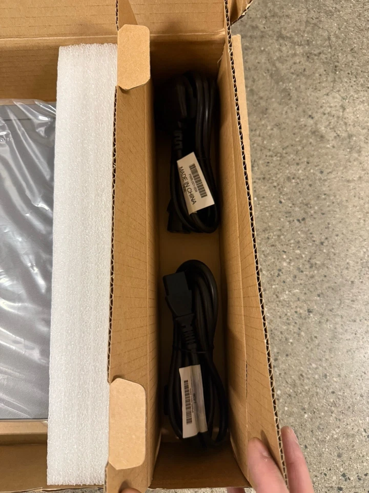 NETGEAR GS728TX-100NES ProSAFE 28-Port Stackable Smart Switch - Image 4 of 4