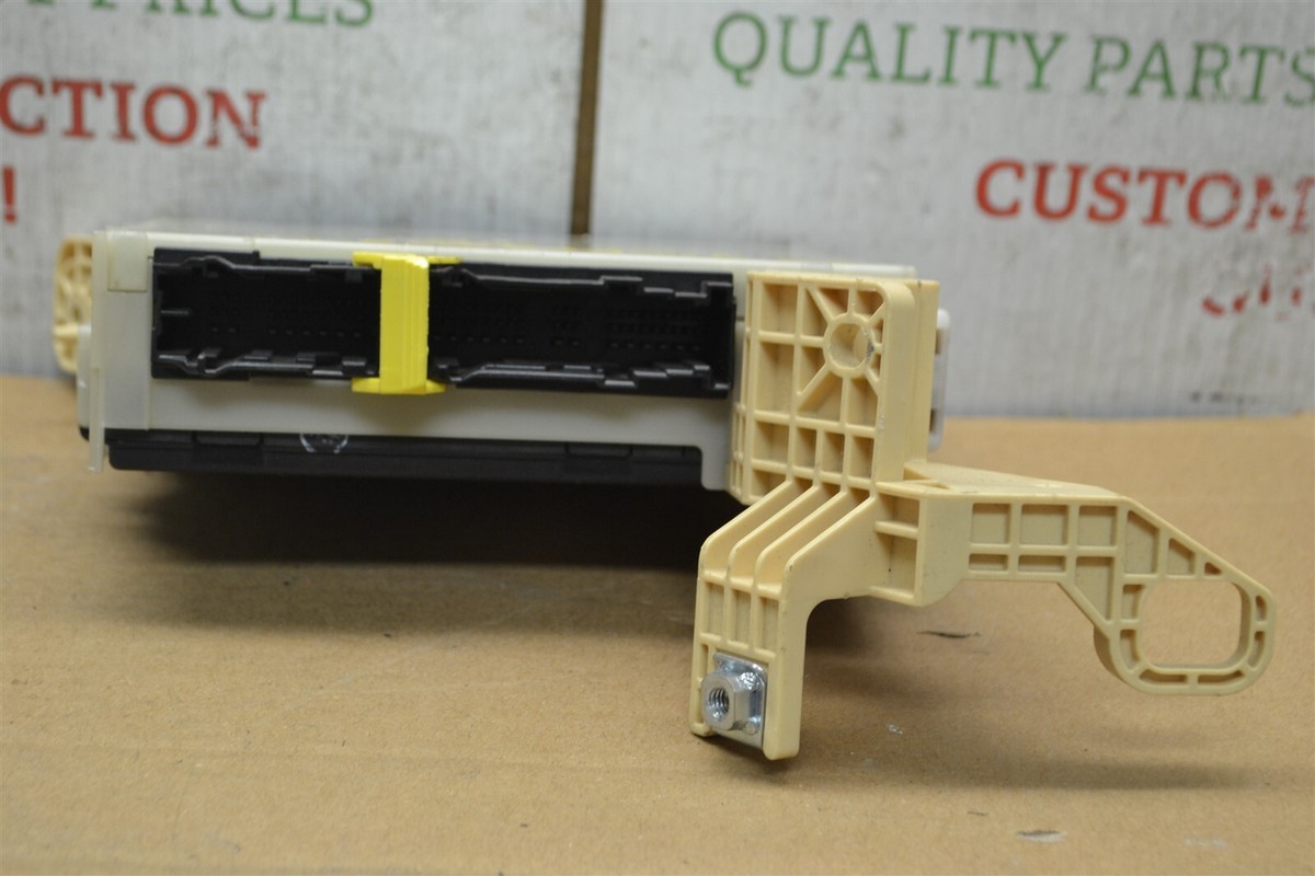 17 Toyota Highlander Multiplex Network Body Control Module