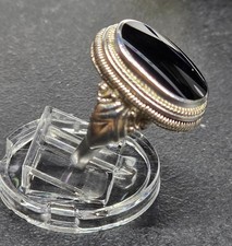 .925 silver ring, onyx center stone, weighing 8.31 grams, ring size 7 92UT 