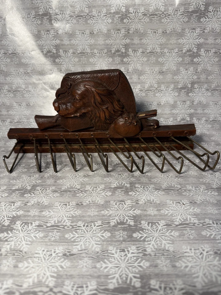 De colección Años 50 SYROCO WOOD Pájaro de Caza Perro y Rifle - Soporte para Llaves con Corbata de Cinturón Foto 2 de 4