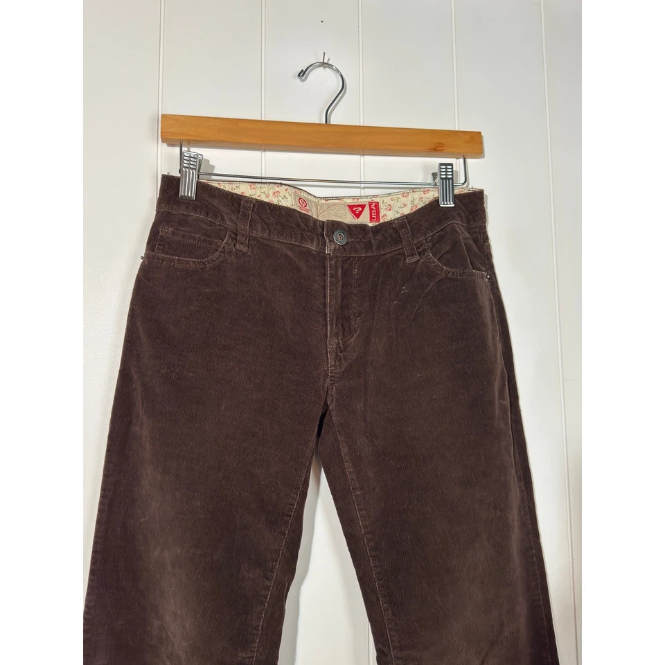 Pantalones de mezclilla Guess marrón pana elásticos acampanados tiro bajo estilo Y2K para mujer 27 Foto 4 de 4