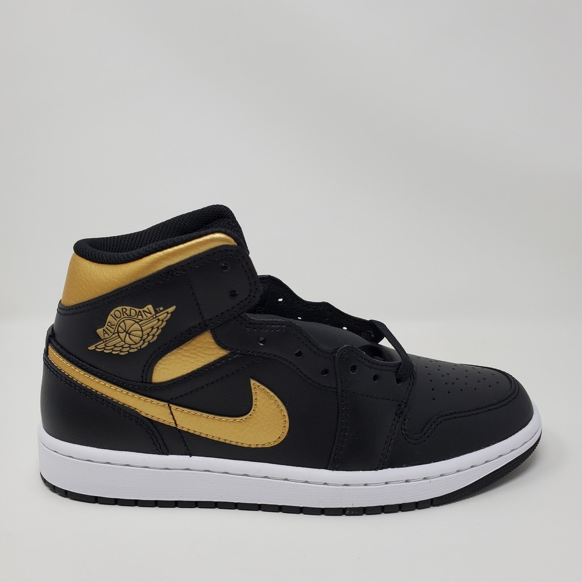 NIKE Air Jordan 黒金 サイズ9 Size 7 - Air Jordan 1 Mid Black Metallic Gold for sale online | eBay