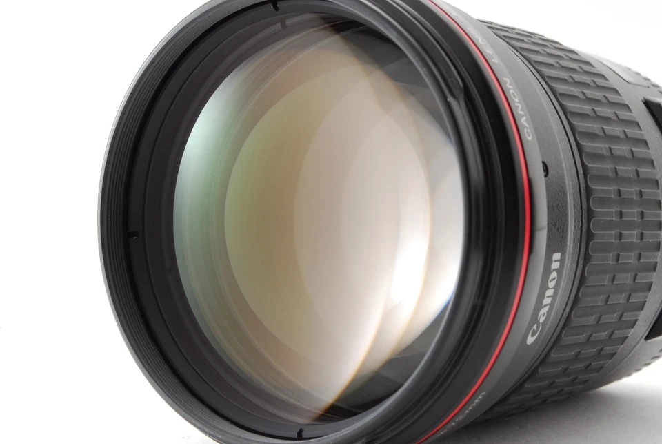 Canon EF 135mm f/2 L USM Telephoto Prime Lens from Japan [Near Mint] #8123520A - Image 3 of 4